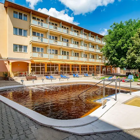 Hungarospa Thermal Отель Хайдусобосло